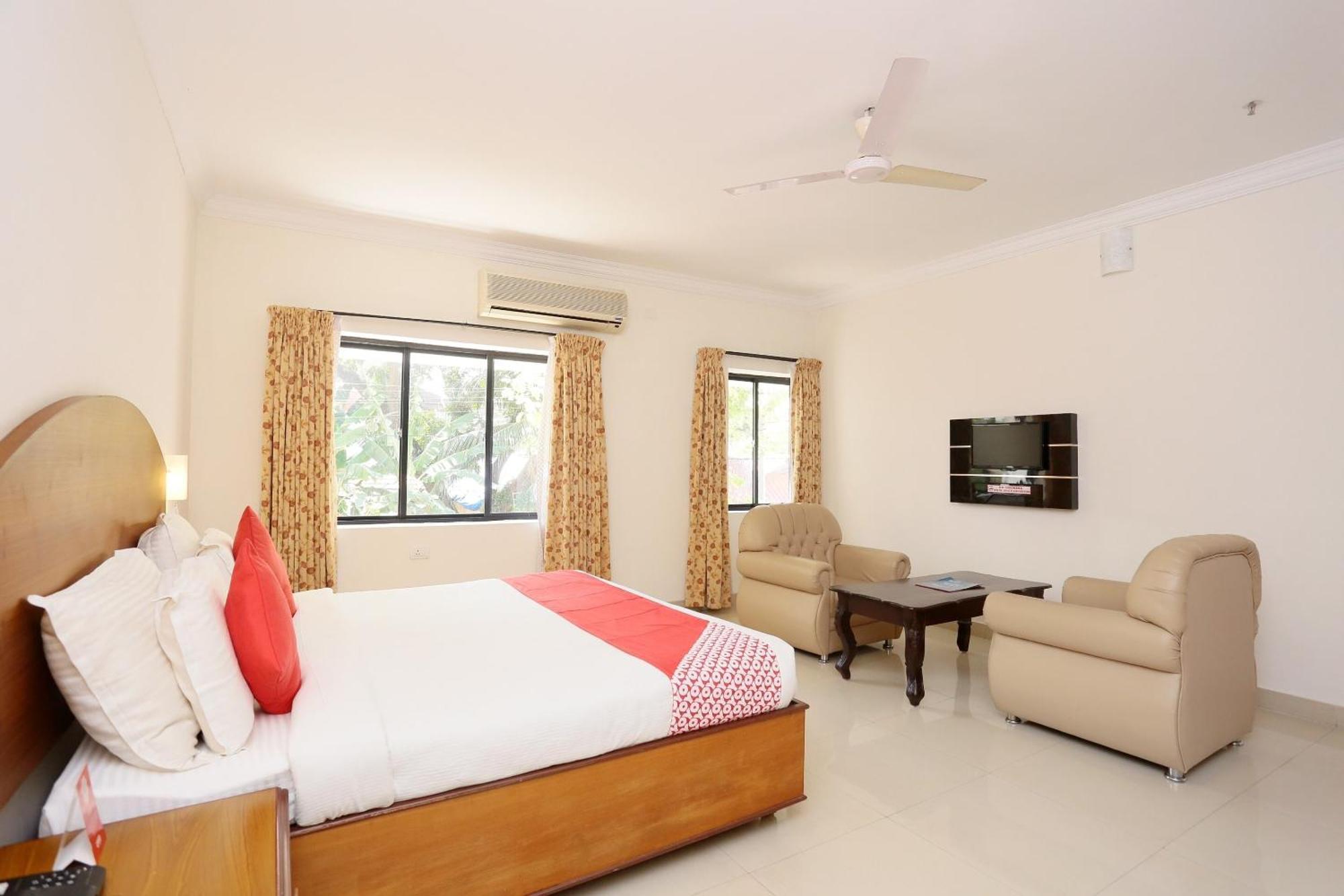 מלון קולאם Super Townhouse Dona Castle מראה חיצוני תמונה