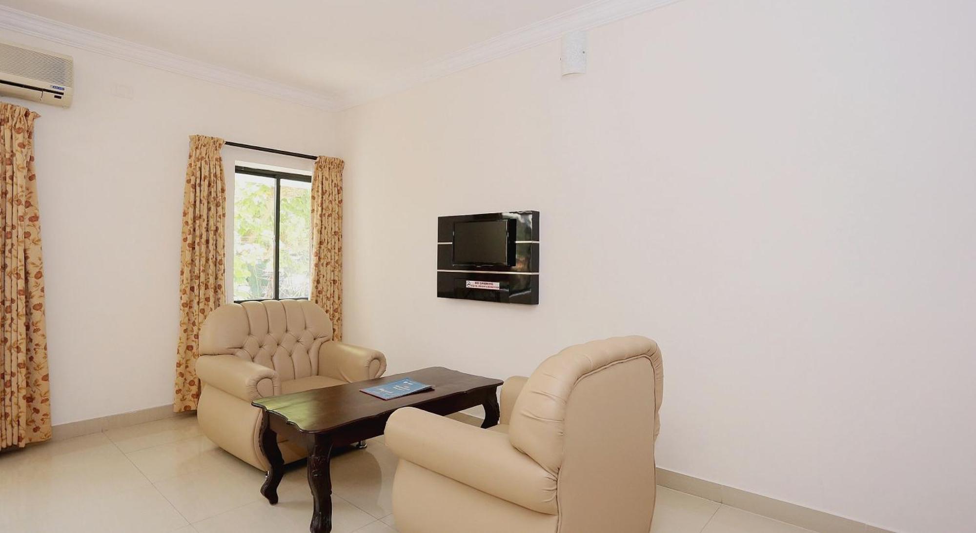 מלון קולאם Super Townhouse Dona Castle מראה חיצוני תמונה